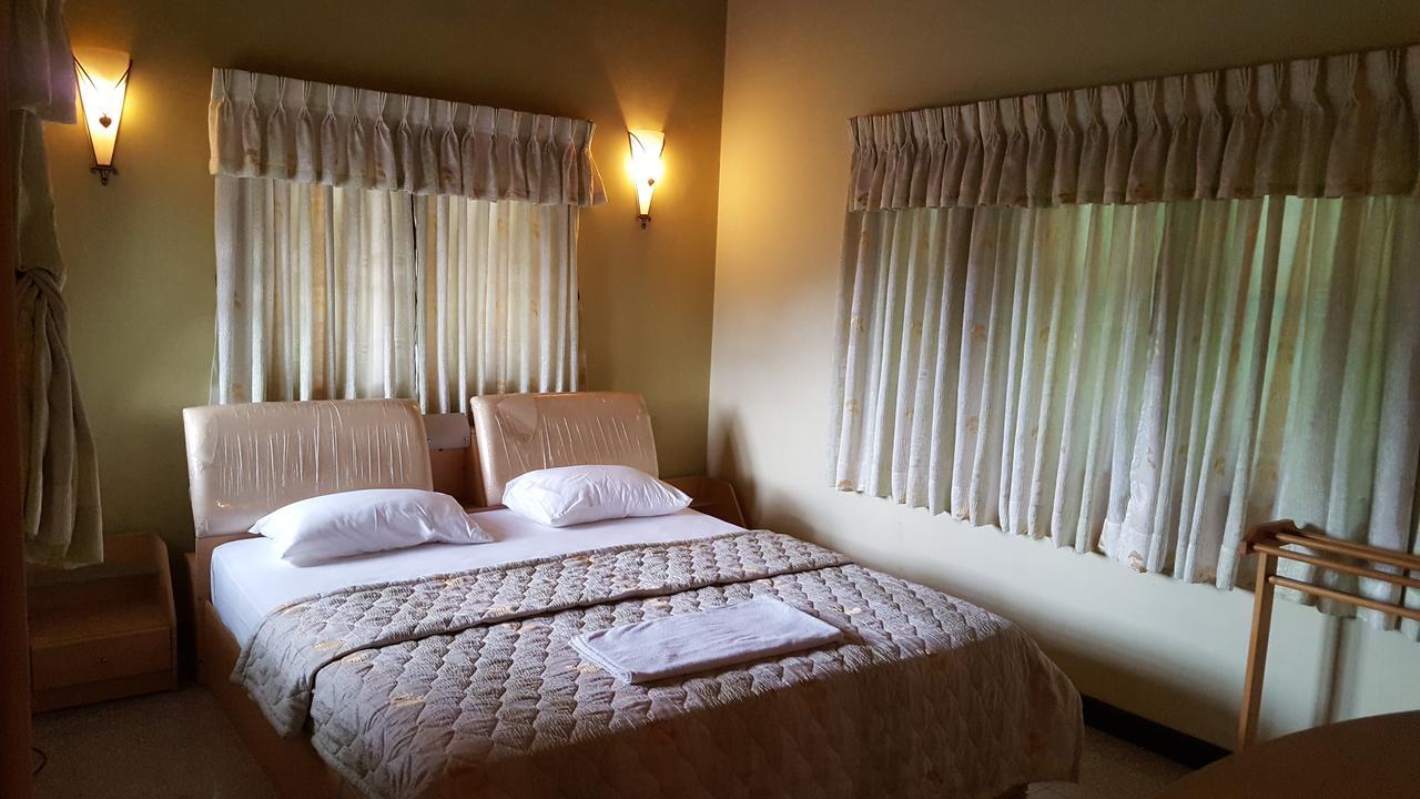 Breeze Villa كاندي المظهر الخارجي الصورة