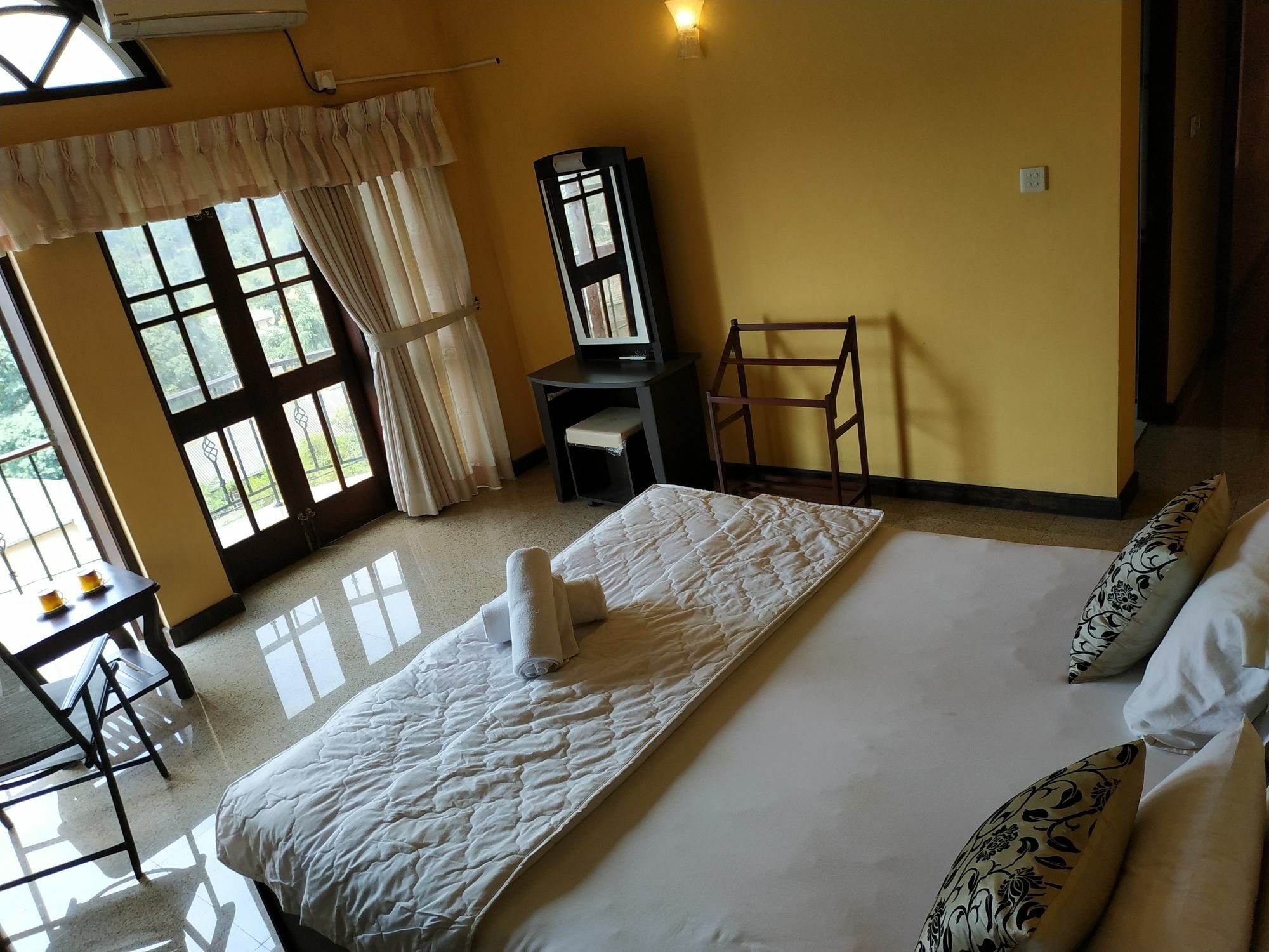 Breeze Villa كاندي المظهر الخارجي الصورة